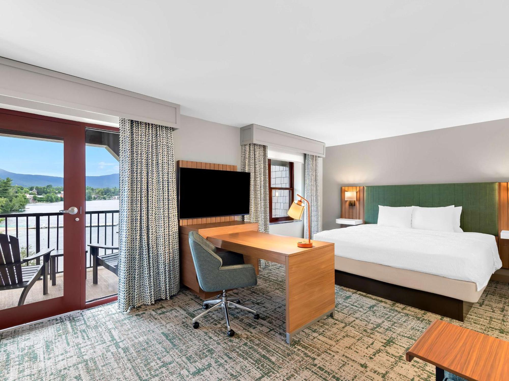 Hampton Inn & Suites Lake Placid Exterior photo